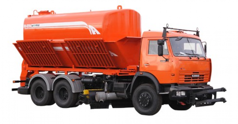 КО-829Б КДМ (комбинированная дорожная машина)