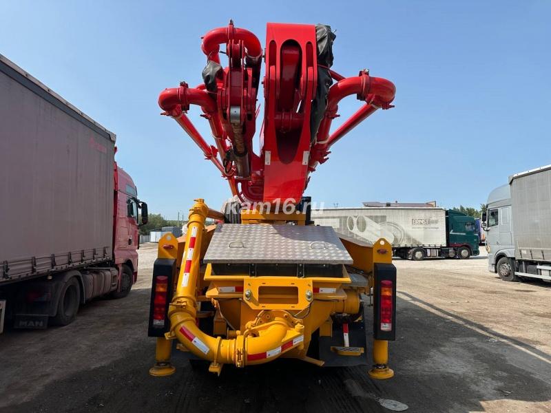 Автобетононасос на Шасси FAW JK6 8х4 c установкой JIUHE JHZ5290THB-38